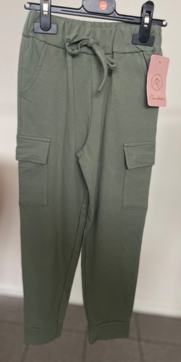 8eda1ce8 bbf8 4d7f 81c6 16fb85bd3e0e